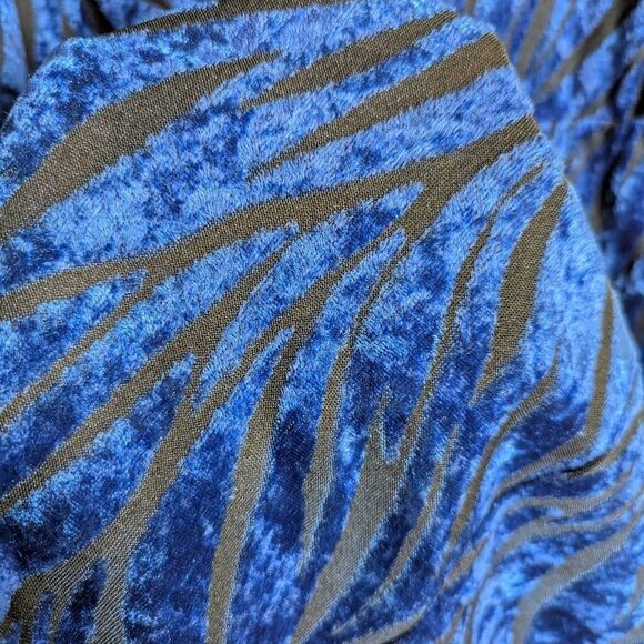 Torrid Blue Velvet Zebra Sheer Burnout Faux Wrap Tie Front Bodycon Dress 16W - Picture 5 of 7